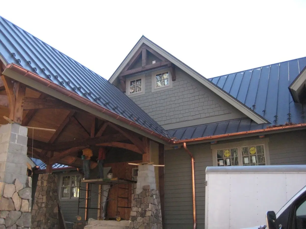 Craftsman Roofing team delivering quality roofing work in Martin